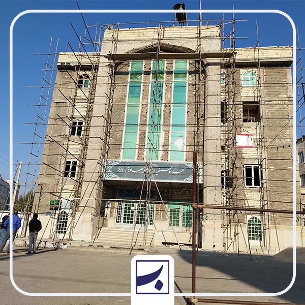 راه‌پله و سکوی دسترسی کارگاهی